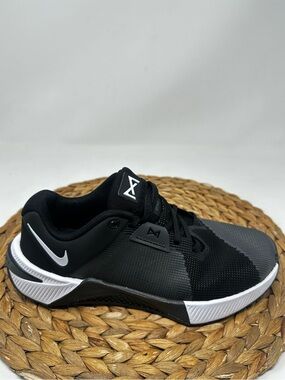 Nike Metcon 10 Women's Workout Shoes Black White Size 7